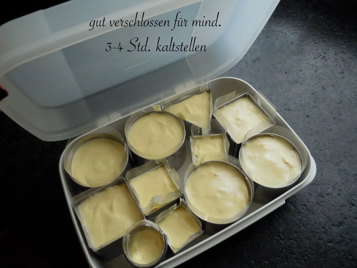 Rezept: Holunder Blüten Creme Törtchen Bild Nr. 42 Holunder Blüten Creme Törtchen - Rezept - Bild Nr. 42