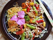 Rindfleisch mit 2-gesichtigen Nudeln und Gemüse - Rezept - Bild Nr. 2