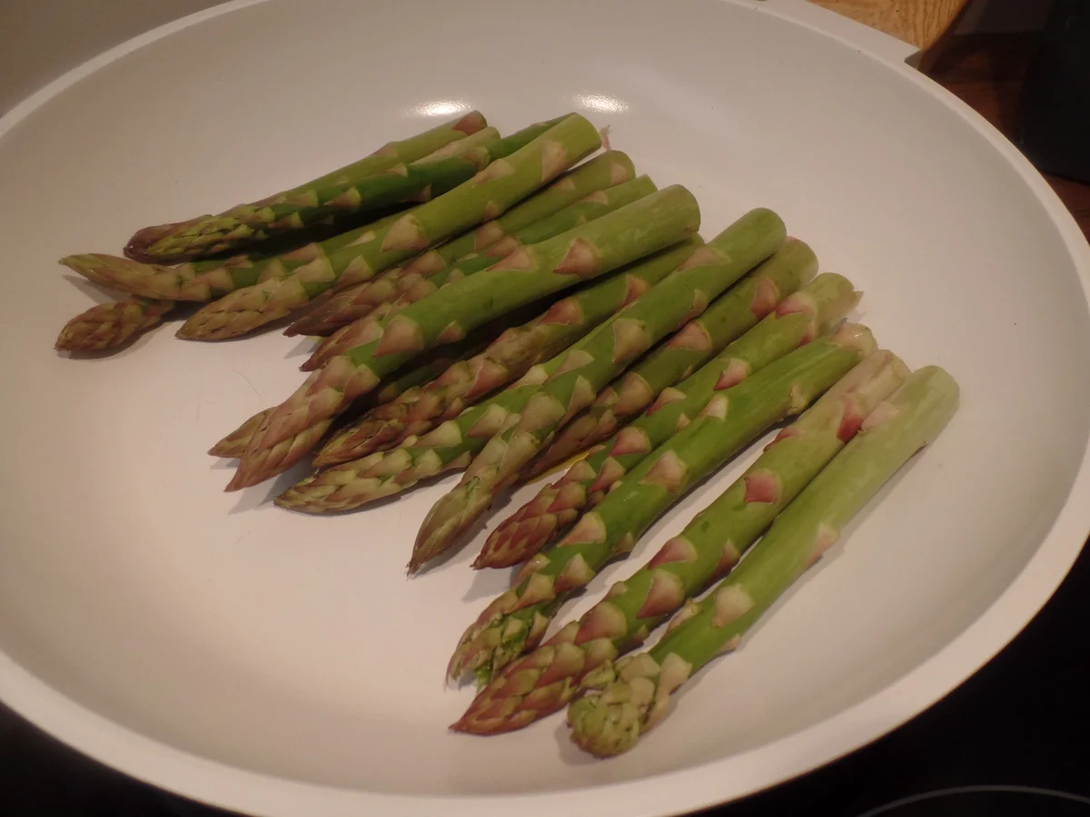 Rezept: Spargel-Gnocchi-Pfanne Bild Nr. 10462 Spargel-Gnocchi-Pfanne - Rezept - Bild Nr. 10462