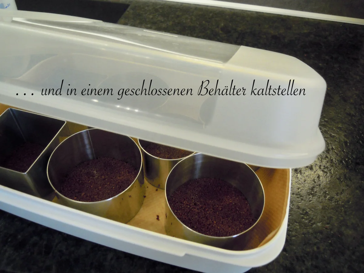 Rezept: Ananas Kokos Törtchen mit Pina Colada Espuma Bild Nr. 13 Ananas Kokos Törtchen mit Pina Colada Espuma - Rezept - Bild Nr. 13