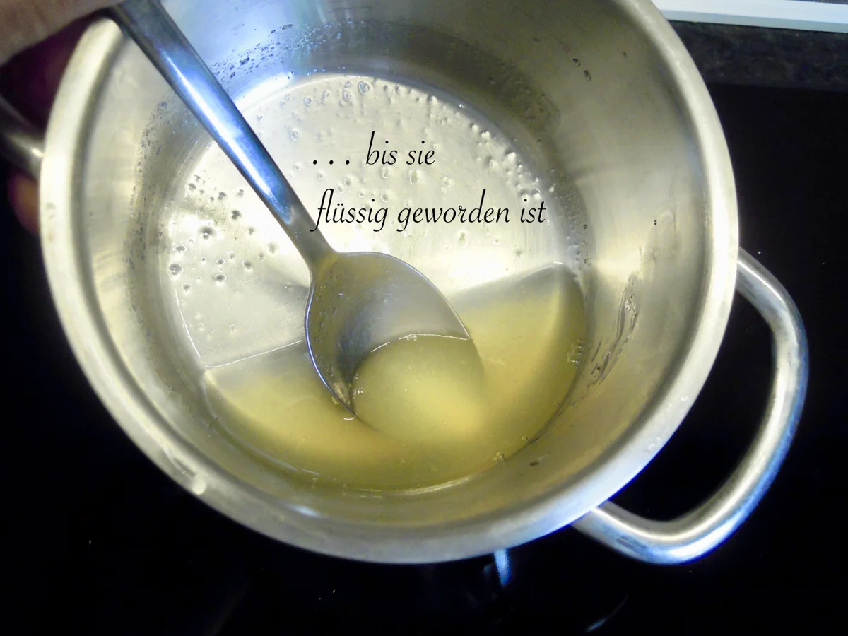 Rezept: Ananas Kokos Törtchen mit Pina Colada Espuma Bild Nr. 10474 Ananas Kokos Törtchen mit Pina Colada Espuma - Rezept - Bild Nr. 10474