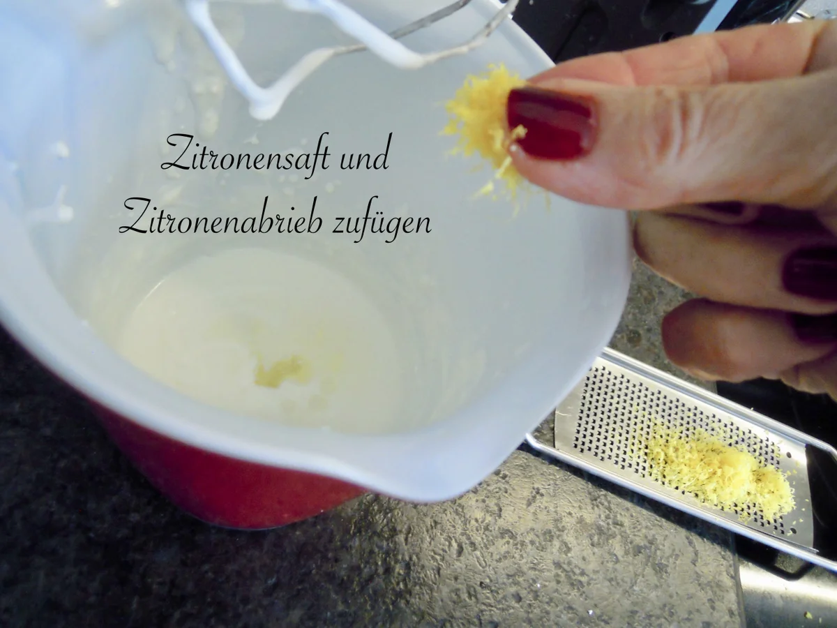 Rezept: Ananas Kokos Törtchen mit Pina Colada Espuma Bild Nr. 10479 Ananas Kokos Törtchen mit Pina Colada Espuma - Rezept - Bild Nr. 10479