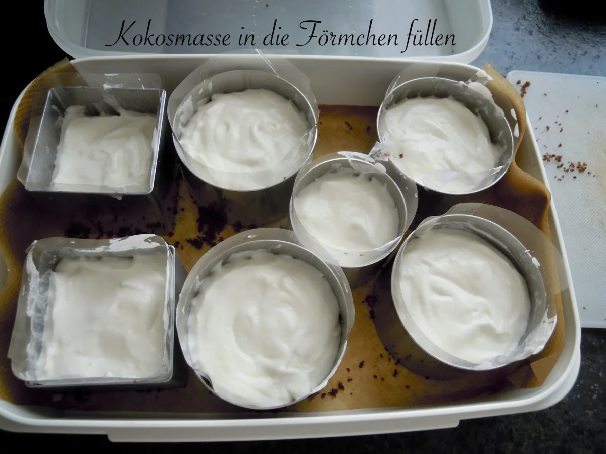 Rezept: Ananas Kokos Törtchen mit Pina Colada Espuma Bild Nr. 10483 Ananas Kokos Törtchen mit Pina Colada Espuma - Rezept - Bild Nr. 10483