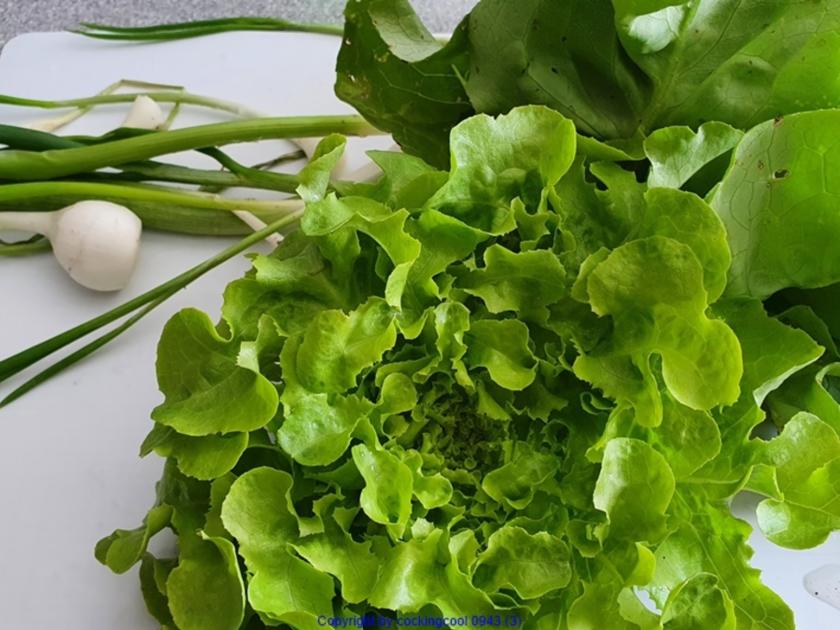 Hähnchenbrust am Knochen mit Gartensalat - schnell &amp; einfach - von ...