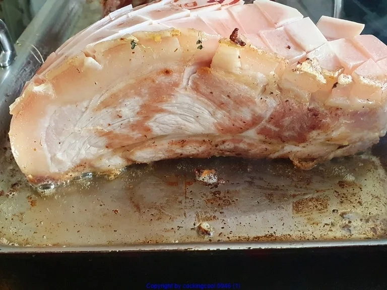 Schinken Krustenbraten hierzu Ananascurry Sosse - Rezept - Bild Nr. 3