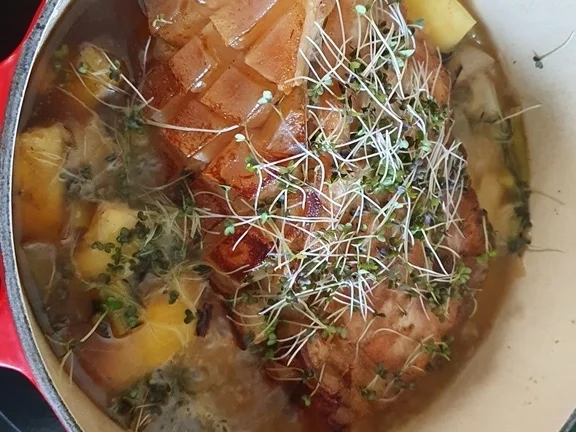 Schinken Krustenbraten hierzu Ananascurry Sosse - Rezept - Bild Nr. 6