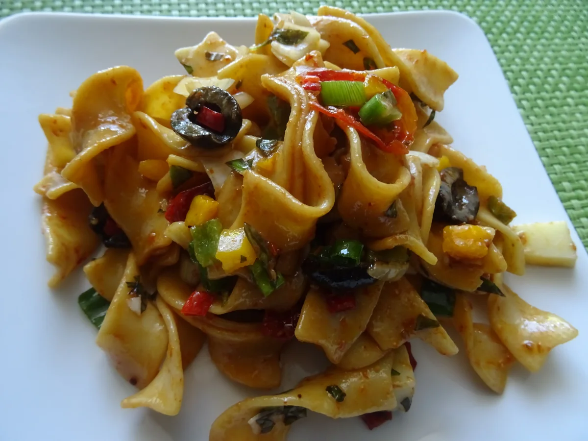 Tagliatelle-Salat mit italienischem Touch - Rezept - Bild Nr. 7