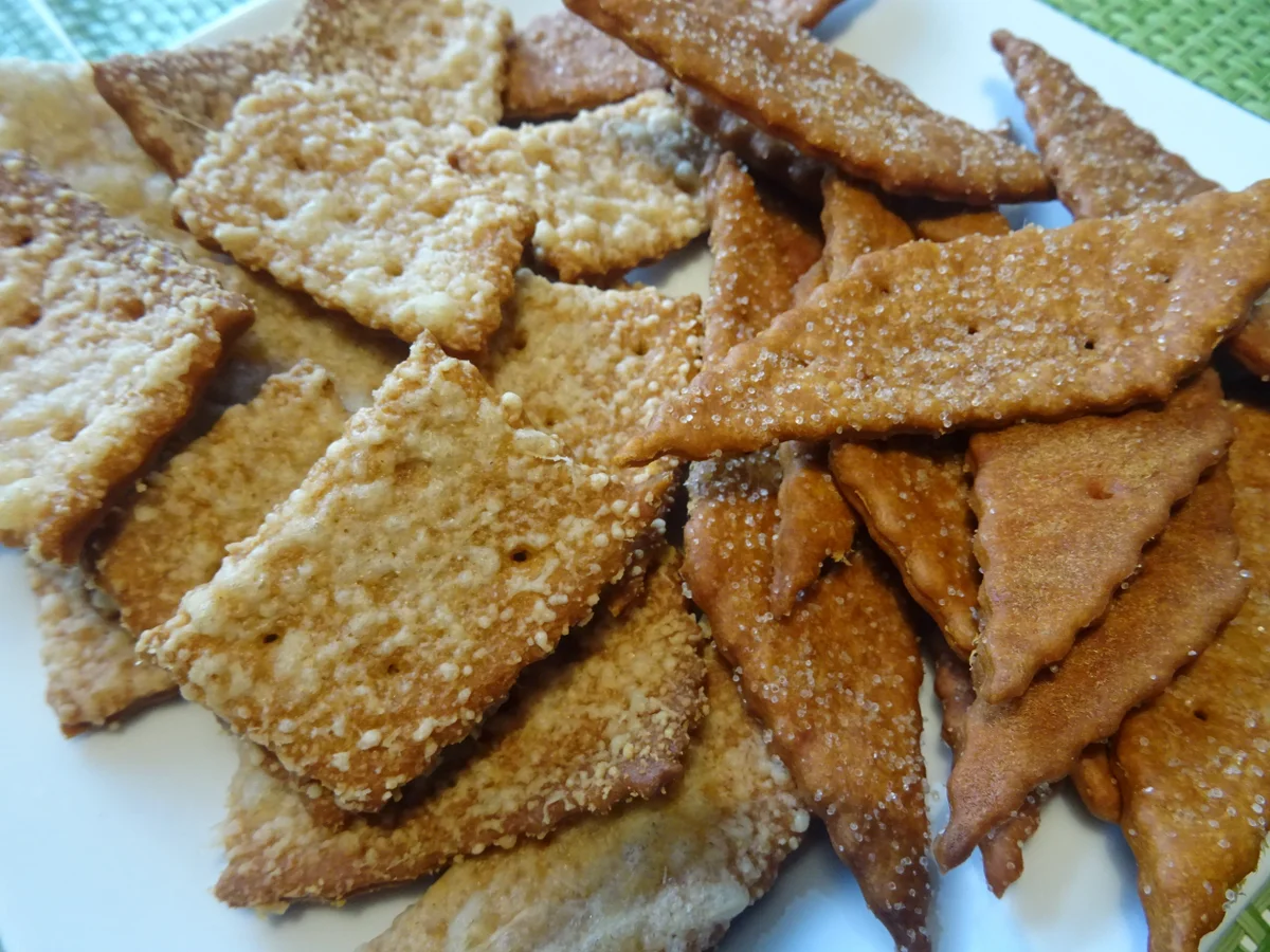 Rezept: Knabber-Gebäck mit und ohne Käse Bild Nr. 2 Knabber-Gebäck mit und ohne Käse - Rezept - Bild Nr. 2