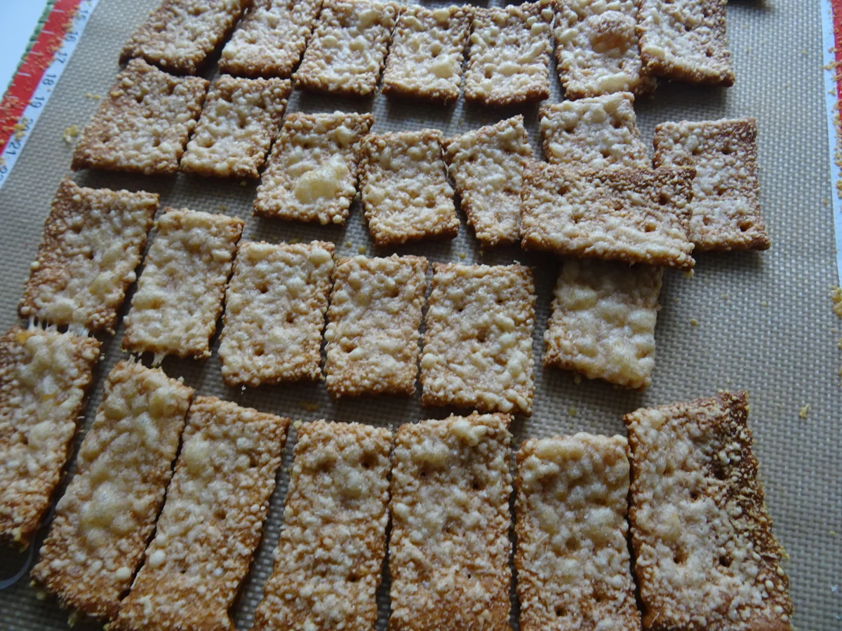 Rezept: Knabber-Gebäck mit und ohne Käse Bild Nr. 3 Knabber-Gebäck mit und ohne Käse - Rezept - Bild Nr. 3