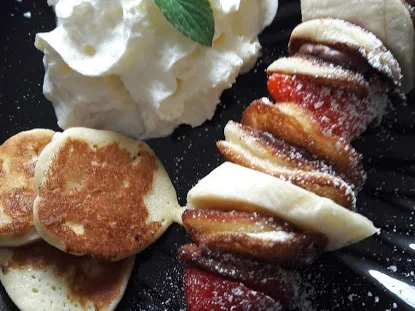 Rezept: Pancake-Obst-Spieße Bild Nr. 4 Pancake-Obst-Spieße - Rezept - Bild Nr. 4