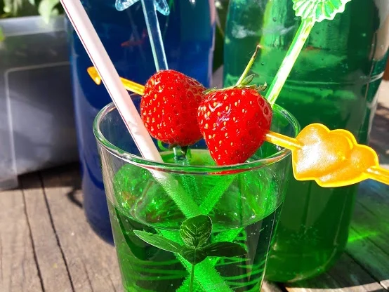 Rezept: Grüne und Blaue Limo Bild Nr. 10471 Grüne und Blaue Limo - Rezept - Bild Nr. 10471