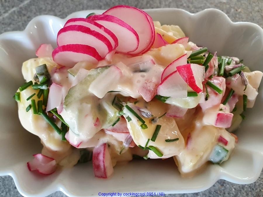 Kartoffelsalat hübsch im Jahr 2020