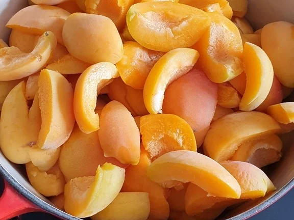 Aprikosencreme (Marillencreme) könnte man auch Fruchtaufstrich nennen - Rezept - Bild Nr. 4