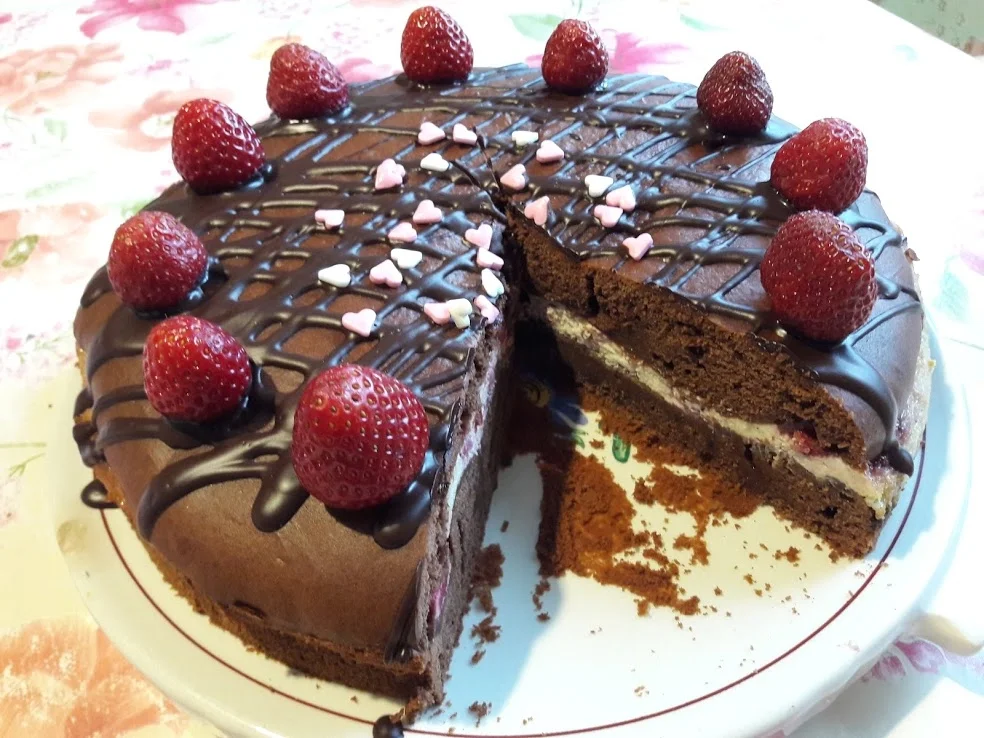 Rezept: Schokoladentorte Bild Nr. 4 Schokoladentorte - Rezept - Bild Nr. 4