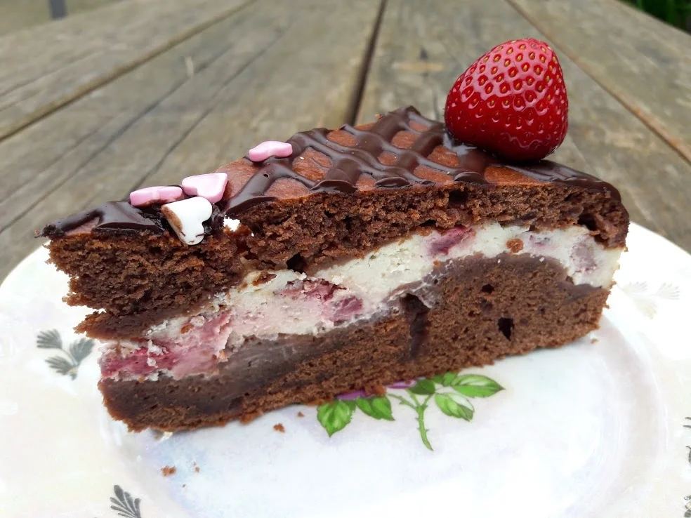 Rezept: Schokoladentorte Bild Nr. 19 Schokoladentorte - Rezept - Bild Nr. 19