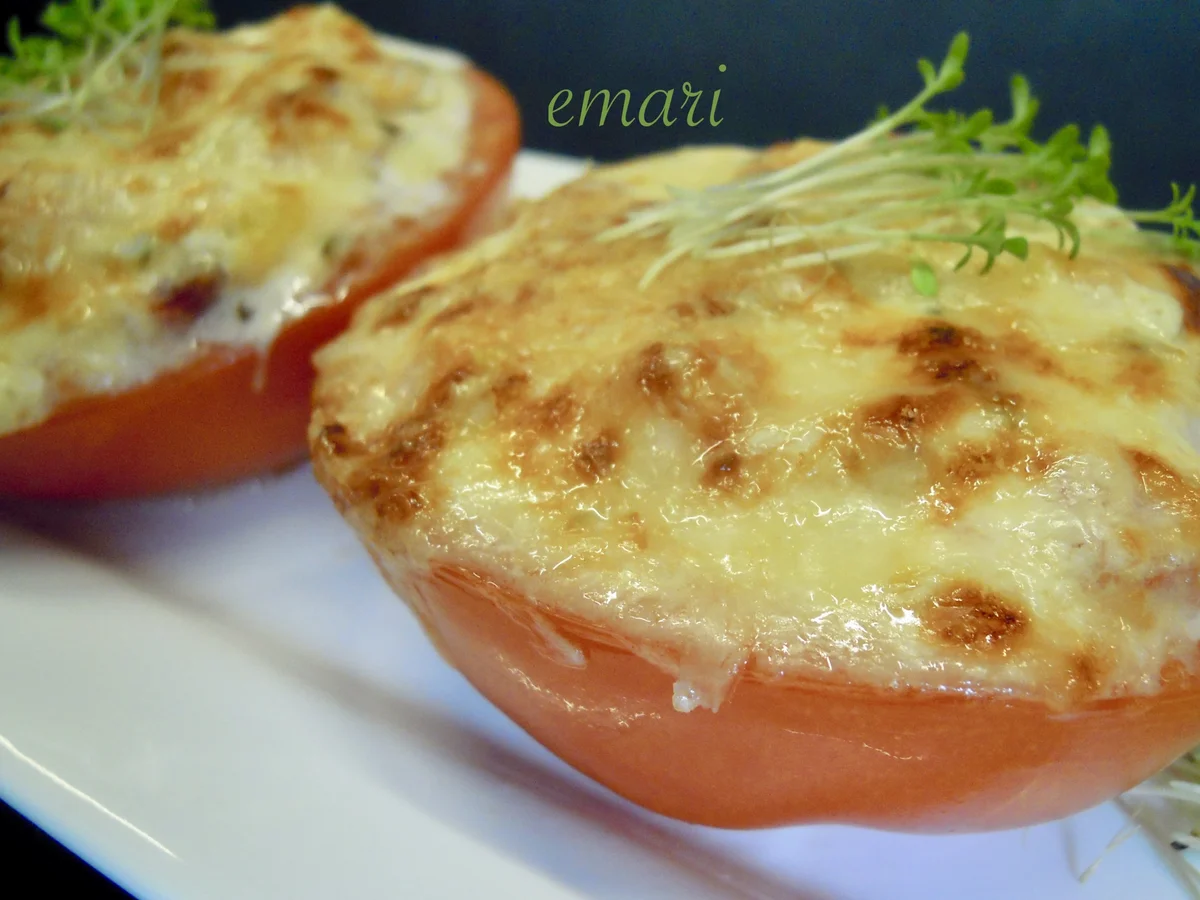 Rezept: Gefüllte Tomate mit Käse überbacken Bild Nr. 10482 Gefüllte Tomate mit Käse überbacken - Rezept - Bild Nr. 10482