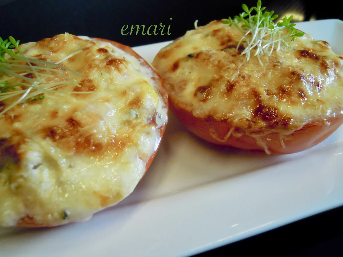 Rezept: Gefüllte Tomate mit Käse überbacken Bild Nr. 10483 Gefüllte Tomate mit Käse überbacken - Rezept - Bild Nr. 10483