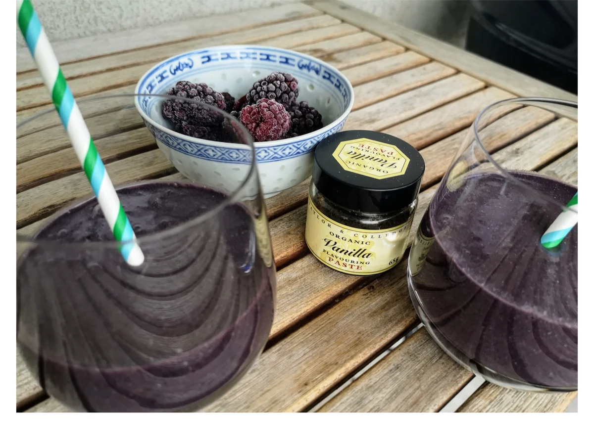 Rezept: BiNe` S BLACK SMOOTHIE Bild Nr. 5 BiNe` S BLACK SMOOTHIE - Rezept - Bild Nr. 5