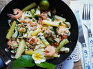 Bunte Nudelpfanne mit grünem Spargel und Garnelen - Rezept - Bild Nr. 2