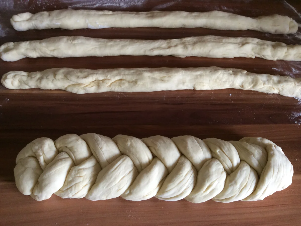 Rezept: Frühstückszöpfe Bild Nr. 3 Frühstückszöpfe - Rezept - Bild Nr. 3