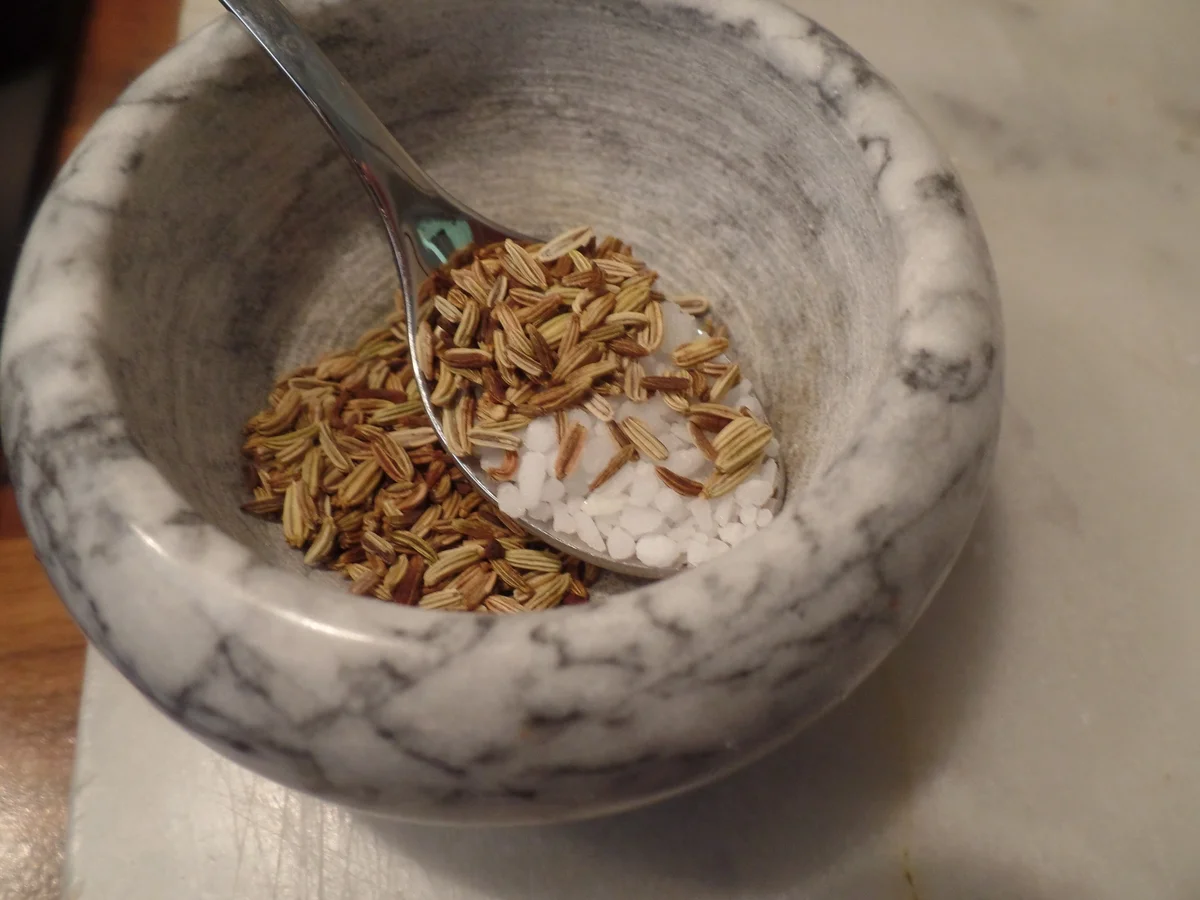 Kräuter--Muffins mit Cheddar und Pinienkernen - Rezept - Bild Nr. 10475