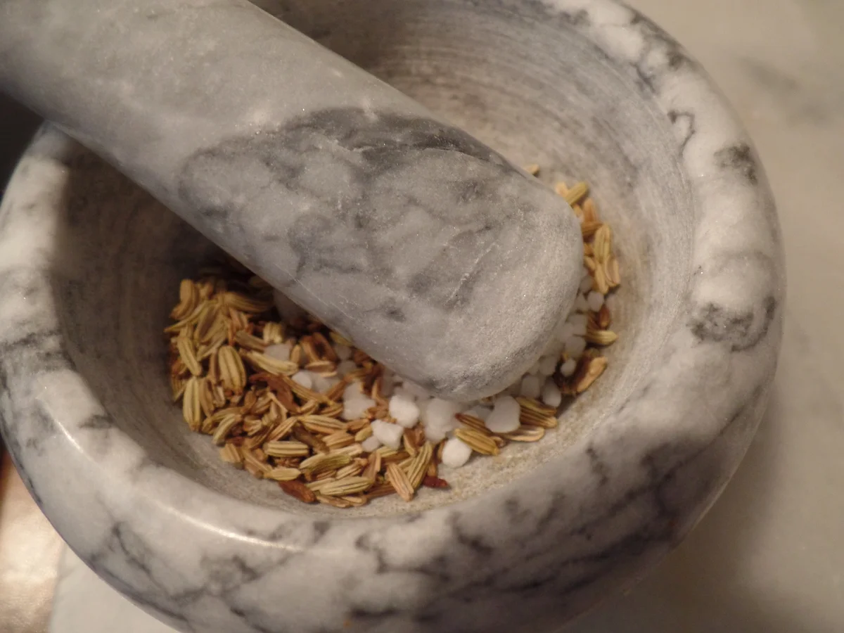 Kräuter--Muffins mit Cheddar und Pinienkernen - Rezept - Bild Nr. 10476