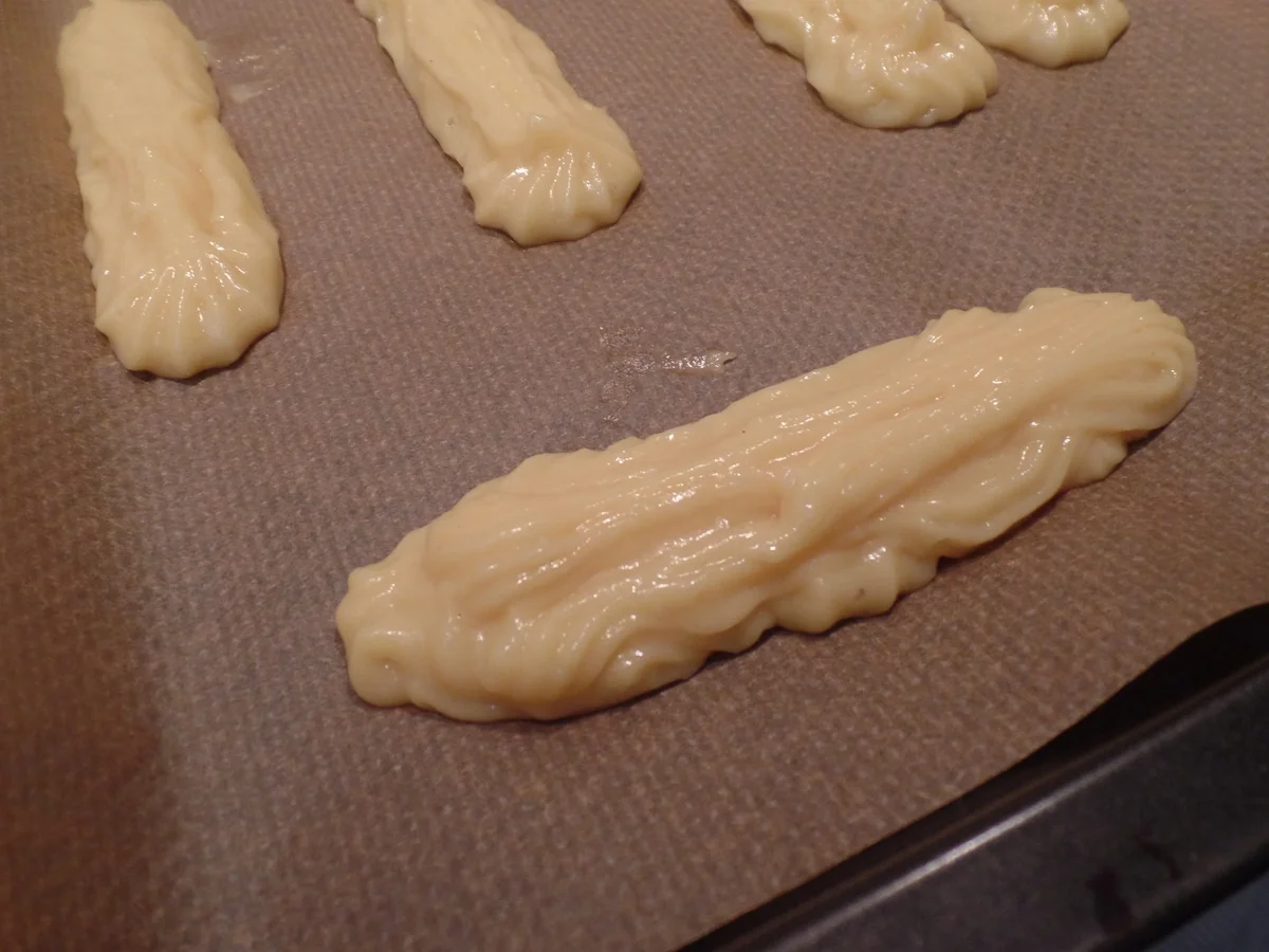 Eclairs mit Blaubeerfüllung - Rezept - Bild Nr. 10518