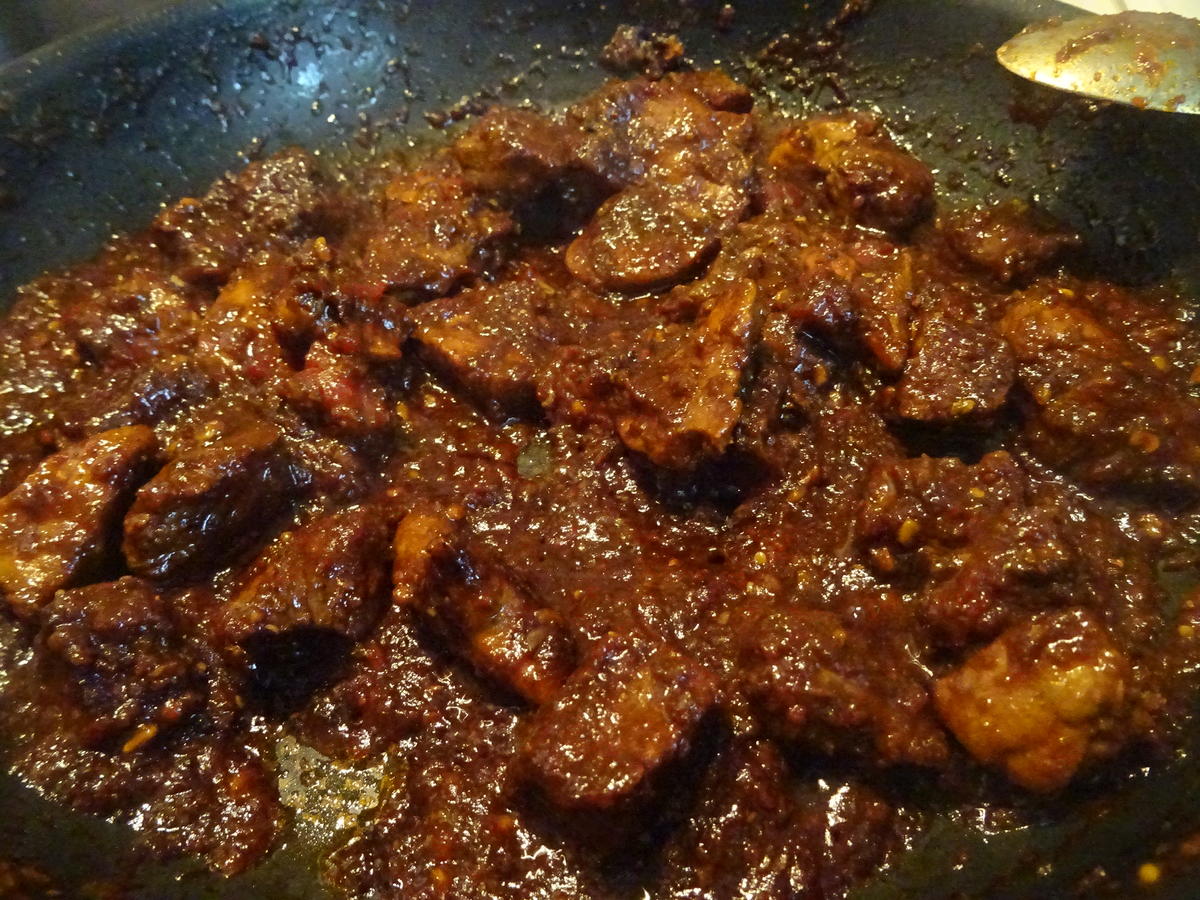 Vindaloo-Curry mit Gurken-Raita, Reis  und Chapati - Rezept - Bild Nr. 10514