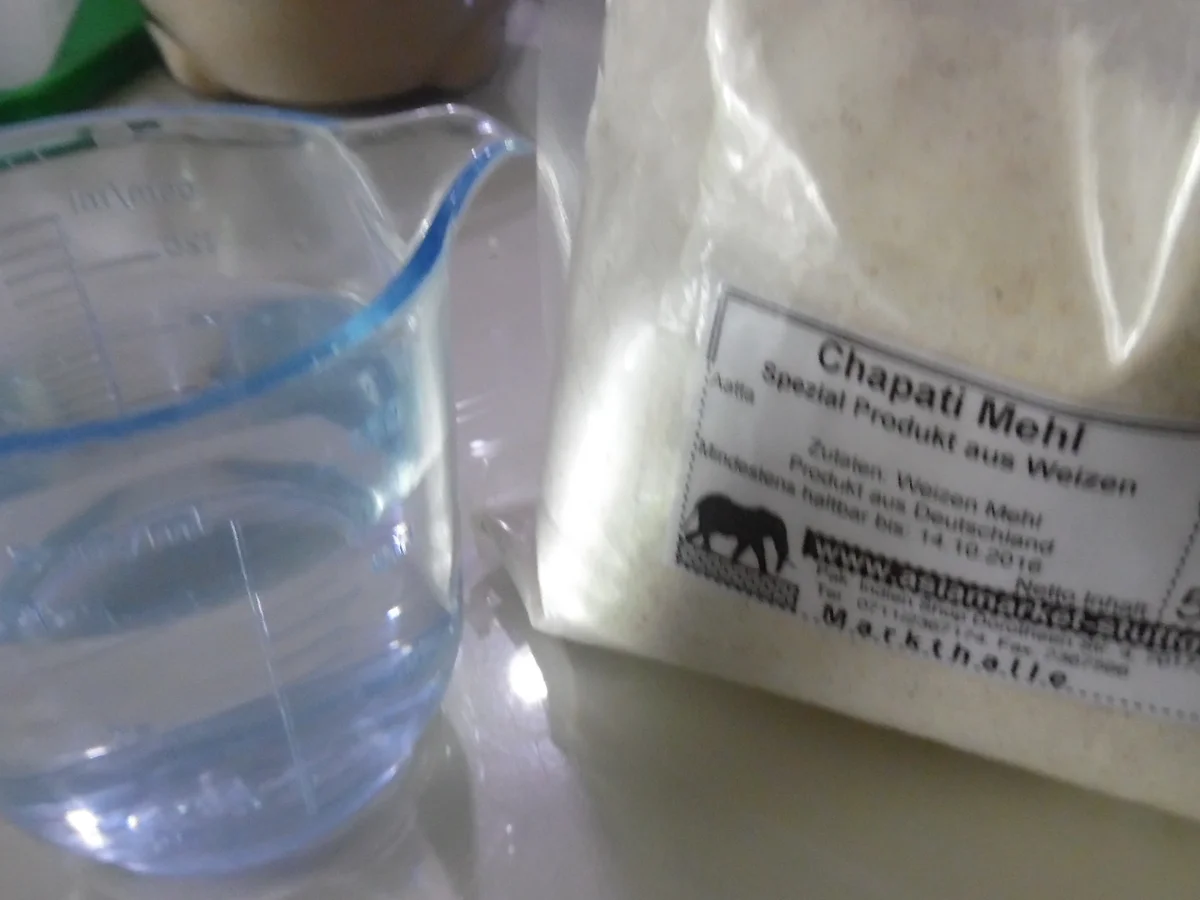 Vindaloo-Curry mit Gurken-Raita, Reis  und Chapati - Rezept - Bild Nr. 10521