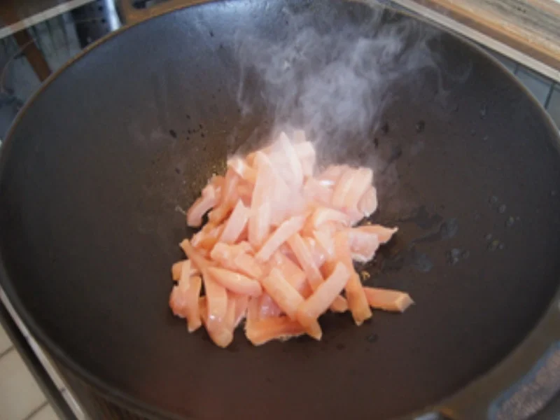 Chili-Hähnchenbrustfilet mit Gemüse im Wok und gelber Basmatireis - Rezept - Bild Nr. 9