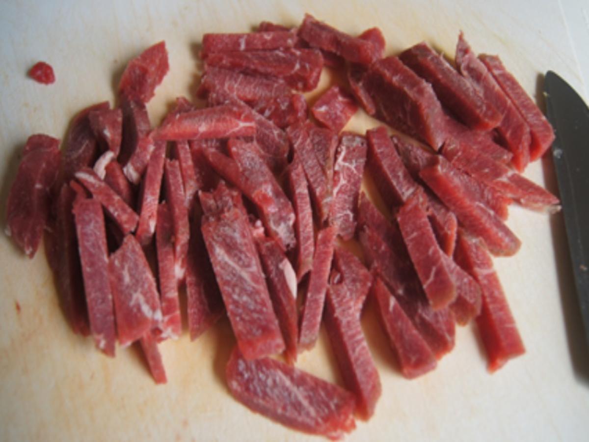 Gebratenes Rindfleisch mit Austernsauce und Mie-Nudeln - Rezept - Bild Nr. 7