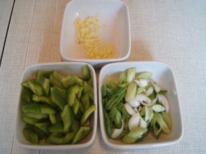 Gebratenes Rindfleisch mit Austernsauce und Mie-Nudeln - Rezept - Bild Nr. 9