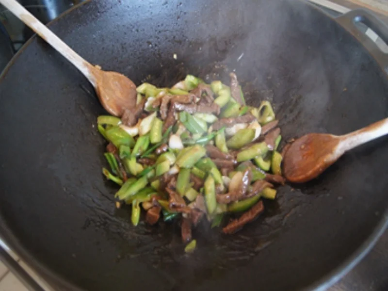 Gebratenes Rindfleisch mit Austernsauce und Mie-Nudeln - Rezept - Bild Nr. 12