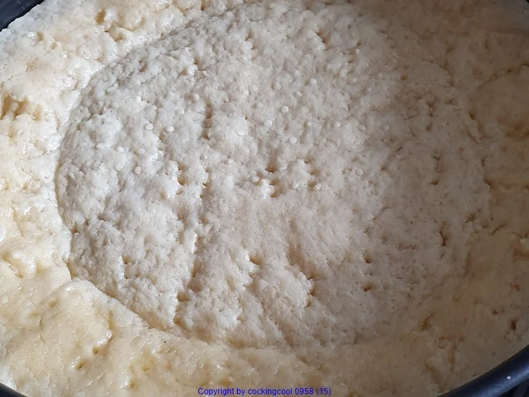 Kirsch  Kuchen mit Mürbteig, Marzipan und Knusperdecke - Rezept - Bild Nr. 10575