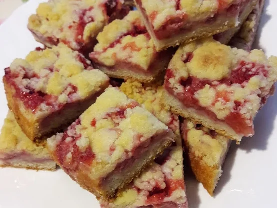 Rezept: Streuselkuchen mit Erdbeeren Bild Nr. 3 Streuselkuchen mit Erdbeeren - Rezept - Bild Nr. 3