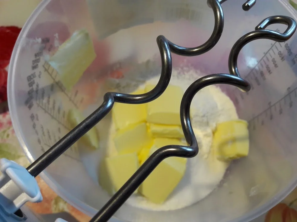 Rezept: Streuselkuchen mit Erdbeeren Bild Nr. 5 Streuselkuchen mit Erdbeeren - Rezept - Bild Nr. 5