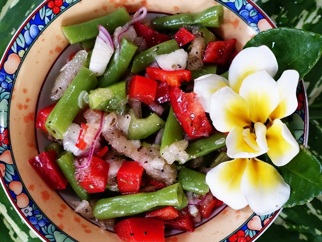 Rezept: Pikanter, grüner Bohnensalat mit Birnen und Paprika Bild Nr. 2 Pikanter, grüner Bohnensalat mit Birnen und Paprika - Rezept - Bild Nr. 2