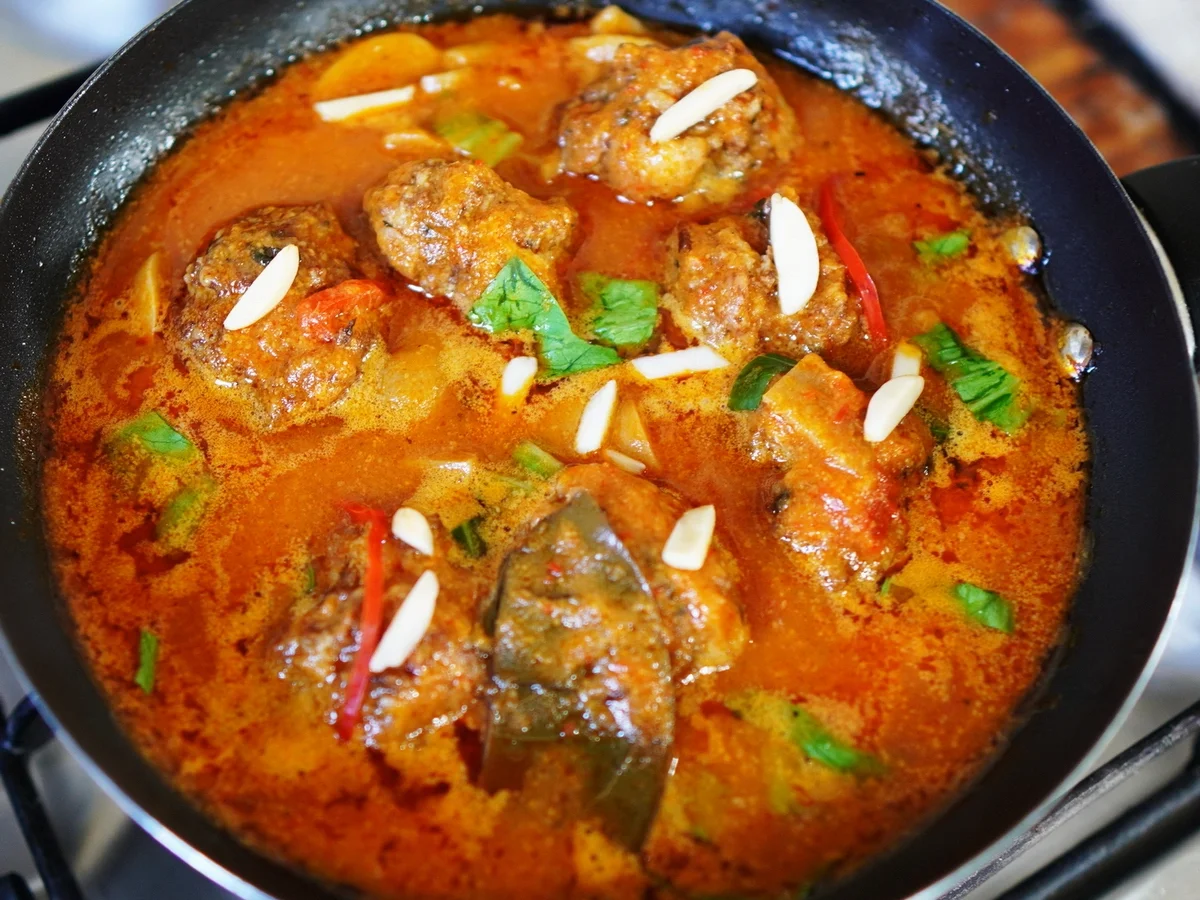 Rezept: Balinesische Thunfischpfanne mit Pilzen in würziger Tomatensauce Bild Nr. 2 Balinesische Thunfischpfanne mit Pilzen in würziger Tomatensauce - Rezept - Bild Nr. 2