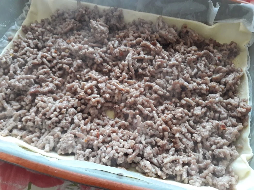 Rezept: Hackfleisch im Blätterteigmantel Bild Nr. 6 Hackfleisch im Blätterteigmantel - Rezept - Bild Nr. 6