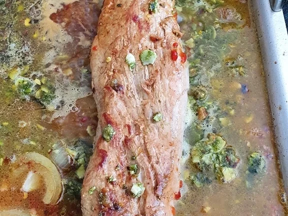 Rezept: Schweinefilet mit toller "Nusssosse" auch Fingerschlecksosse genannt :) Bild Nr. 7 Schweinefilet mit toller "Nusssosse" auch Fingerschlecksosse genannt :) - Rezept - Bild Nr. 7