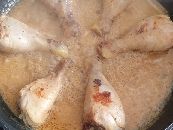 Rezept: Hähnchenkeulen = Bätzchen sagen meine Enkelmäuse dazu :) Bild Nr. 8 Hähnchenkeulen = Bätzchen sagen meine Enkelmäuse dazu :) - Rezept - Bild Nr. 8