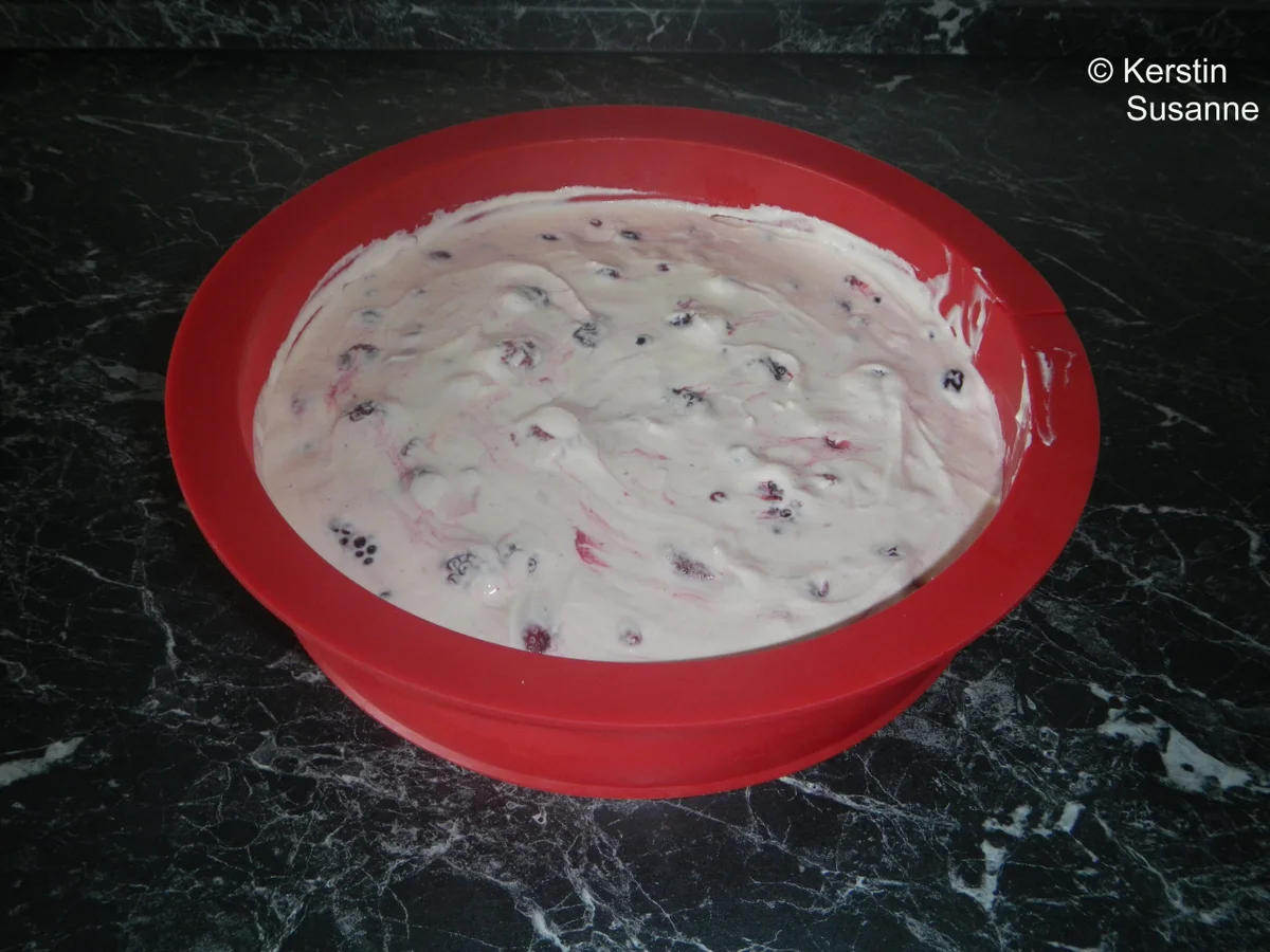 Beeren-Frischkäse-Kuchen - Rezept - Bild Nr. 8