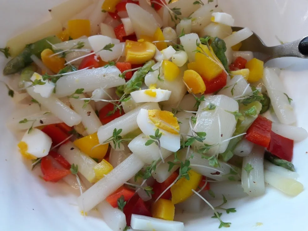 Rezept: Spargelsalat Bild Nr. 6 Spargelsalat - Rezept - Bild Nr. 6