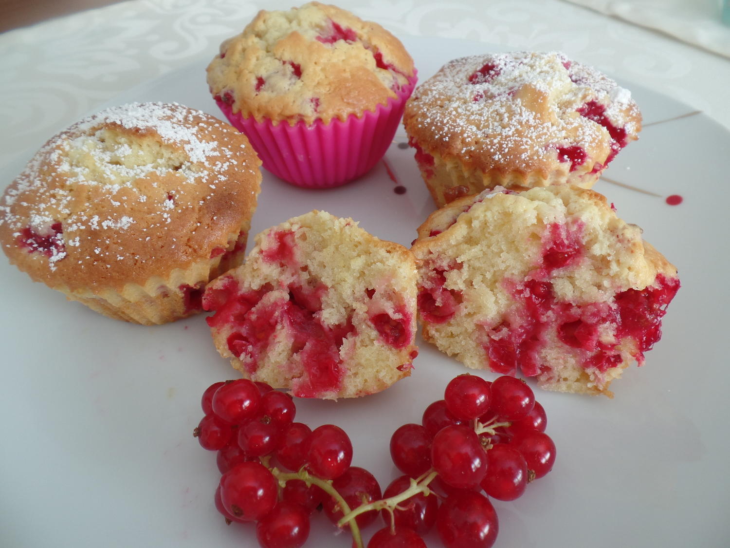 Johannisbeer-Muffins - Rezept mit Bild - kochbar.de