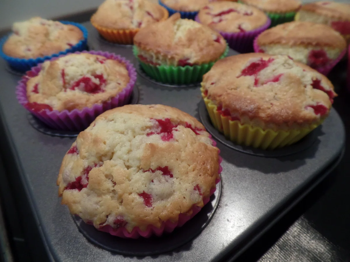 Rezept: Johannisbeer-Muffins Bild Nr. 10658 Johannisbeer-Muffins - Rezept - Bild Nr. 10658