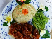 Balinesische Babyribs mit Kartoffelpüree und Zuckerschoten - Rezept - Bild Nr. 2