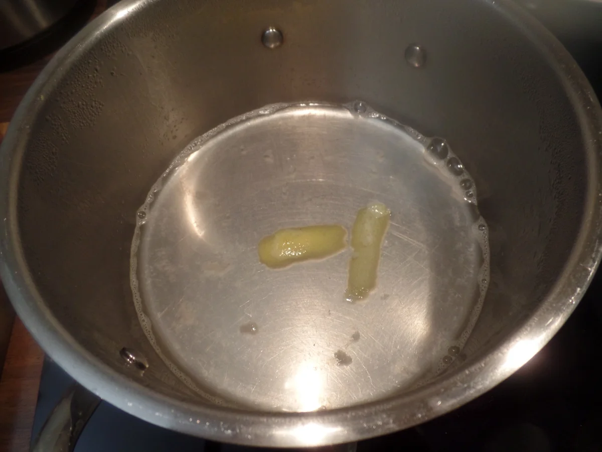 Rezept: Erdbeer-Minz-Eis Bild Nr. 10663 Erdbeer-Minz-Eis - Rezept - Bild Nr. 10663