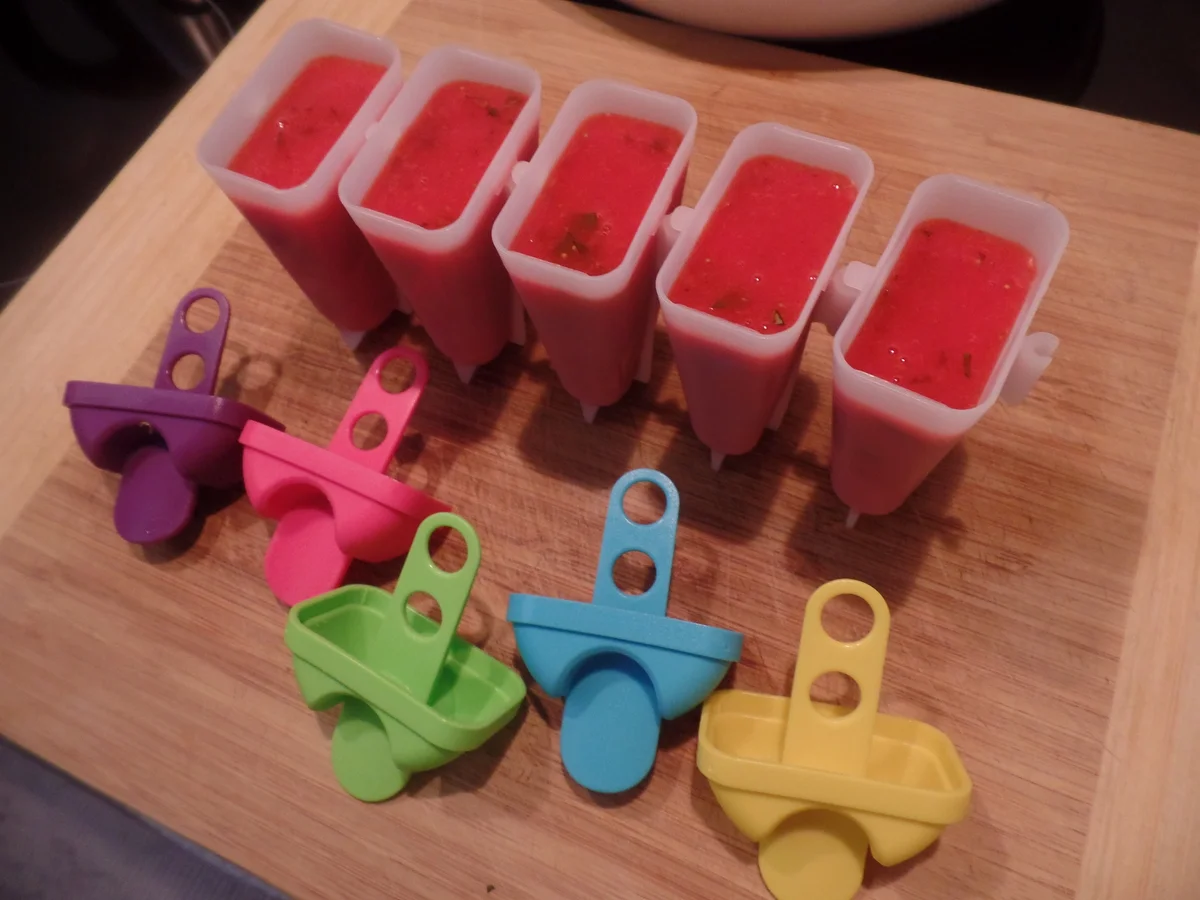 Rezept: Erdbeer-Minz-Eis Bild Nr. 10668 Erdbeer-Minz-Eis - Rezept - Bild Nr. 10668