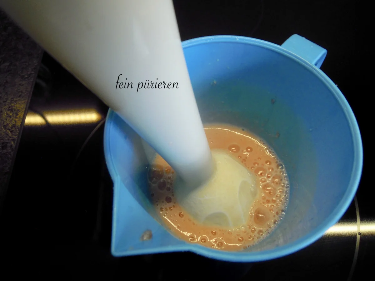 Sylvesterdrink - "frozen Bellini" mit Pfirsichpüree Eiswürfel - Rezept - Bild Nr. 5