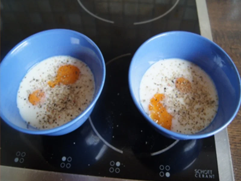 Rezept: Räucherlachs mit Rührei auf Vollkornbrot Bild Nr. 6 Räucherlachs mit Rührei auf Vollkornbrot - Rezept - Bild Nr. 6